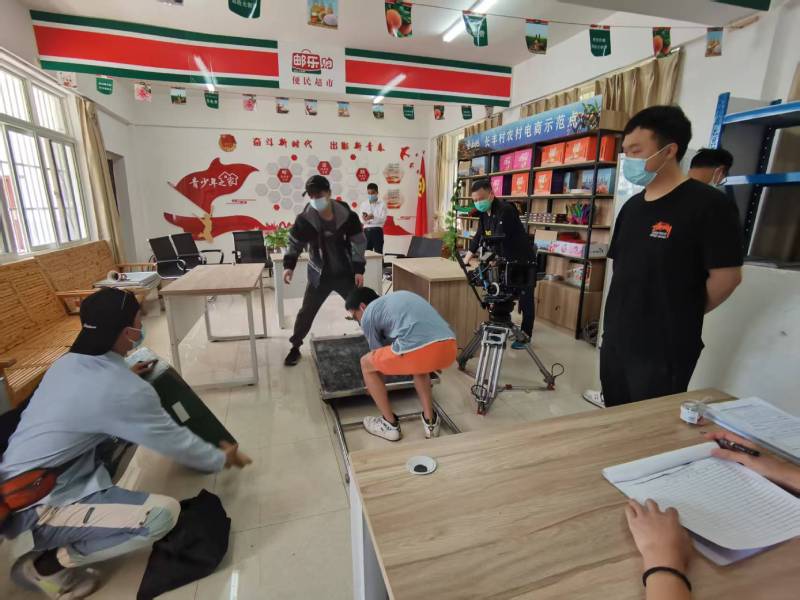 乌拉特中旗广告片拍摄公司：极简主义践行者，少即是多的视觉哲学